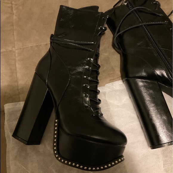 🆕BLACK LEATHER CHUNKY HEEL BEADED PLATFORM LACE-UP IT GIRL CULT STOMPER BOOTS - Picture 14 of 16